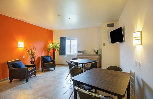 Grand Island Hotel | Park Inn by Radisson