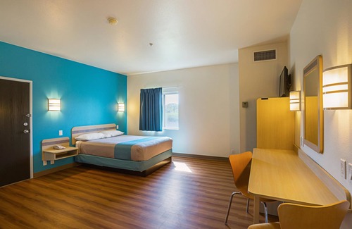 Grand Island Hotel | Park Inn by Radisson