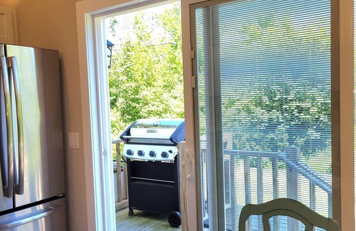 Traverse City House | "PARKER PLACE" Southern Leelanau county, 10 minutes from down town Traverse city