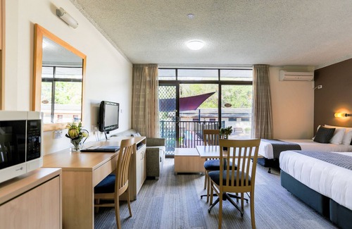 Nowra Hotel | Parkhaven