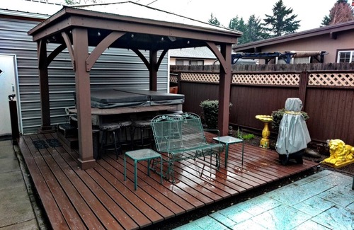 Russell House | Parkrose Luxury Suite