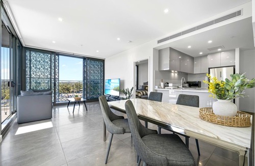 Macquarie Park Apartment | Parkside Haven Retreat Macquarie Park
