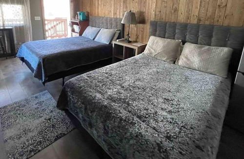 Gardiner House | ParkWay Yellowstone Guest House Room #2