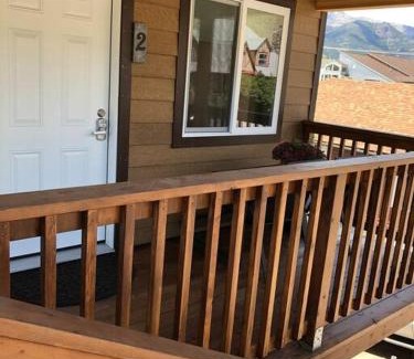 Gardiner House | ParkWay Yellowstone Guest House Room #2