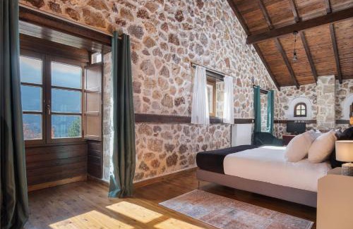 Amfikleia-Elateia Ski Chalet | Parnassus Woodstone Chalet