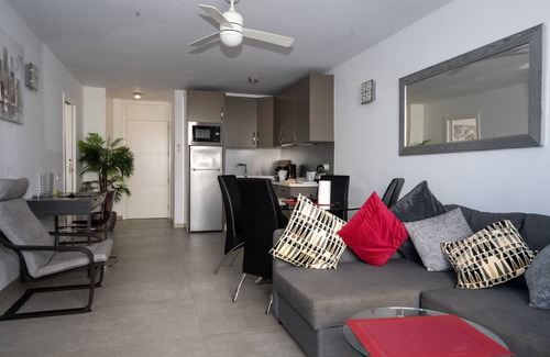 El Madronal Apartment | Parque Santiago 1 modern-2 bed 2 bath 1 toilet-terrace-ground floor town centre