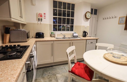 Bowness-on-Windermere Cottage | Partridge Holme