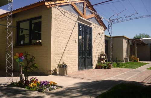 Eugenio Bustos Bed & Breakfast | Pasos Andinos B&B