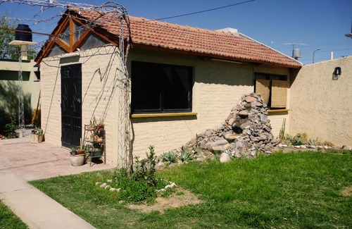 Eugenio Bustos Bed & Breakfast | Pasos Andinos B&B