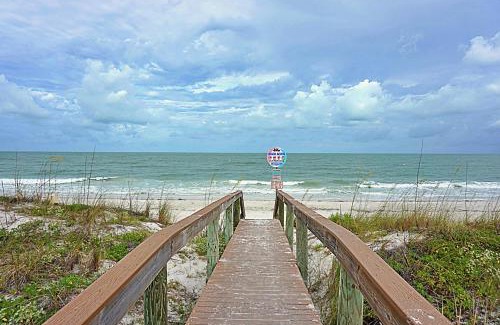 Pass-a-Grille Historic District House | Pass a grille Gulf Way Beachfront 13