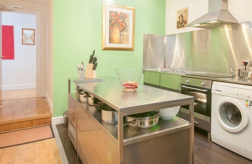 Castle Quarter Apartment | Pass the Keys | Beautiful loft style apartment in the City Centre