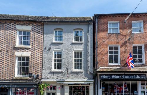 Much Wenlock Apartment | Pass the Keys Bright and cosy flat in the centre of Much Wenlock