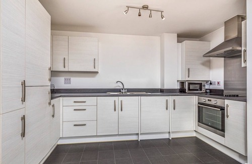 Chichester Apartment | Pass the Keys | Central Modern Flat with Parking