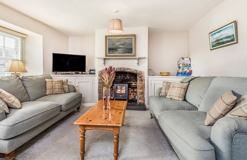 Wareham House | Pass the Keys | Charming Cottage 1 Min Walk from Wareham Quay