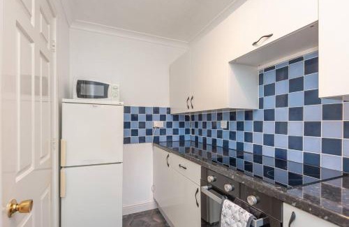 Beeston Apartment | Pass the Keys Cosy Haven next to White Rose Shopping Centre