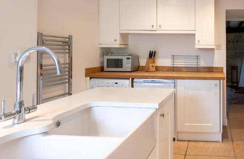 Longborough House | Pass the Keys | Delightful 4 bedroom Cotswold character cottage