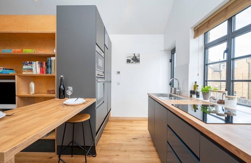Nunhead Apartment | Pass the Keys | London Peckham 1 Bed Flat free on street parking
