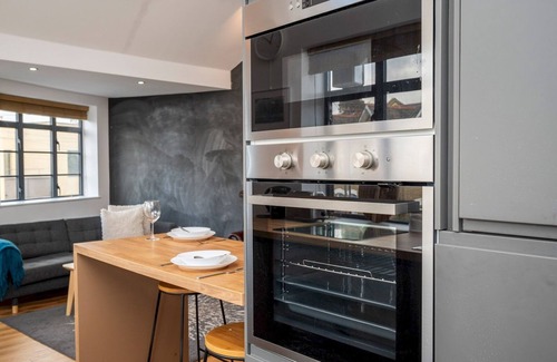 Nunhead Apartment | Pass the Keys | London Peckham 1 Bed Flat free on street parking