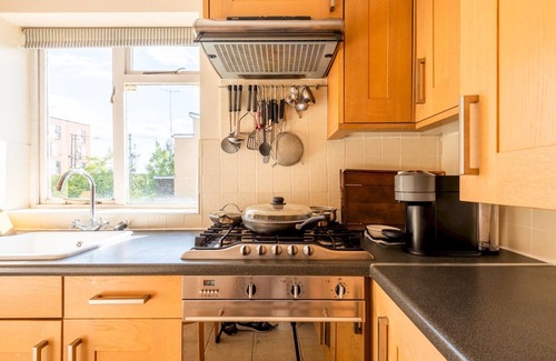 West Hampstead Apartment | Pass the Keys | Medley · Spacious 1bd, sleeps 4, great location W Hampstead