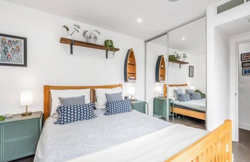 Roehampton Apartment | Pass the Keys Modern Terrace Apartment in Putney