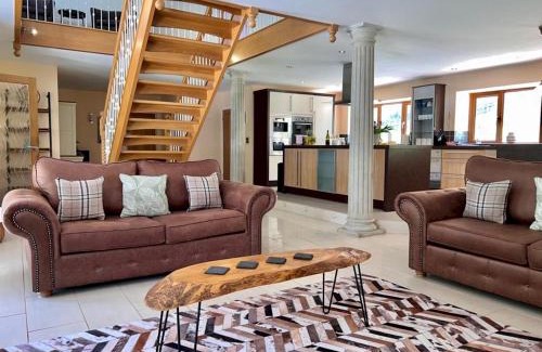 Kidwelly House | Pass the Keys Perfect Tranquil Holiday Home Old Forge Pumphouse