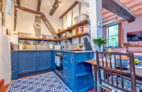 Market Drayton House | Pass the Keys | Stay in the Original Home of the Gingerbread Man!