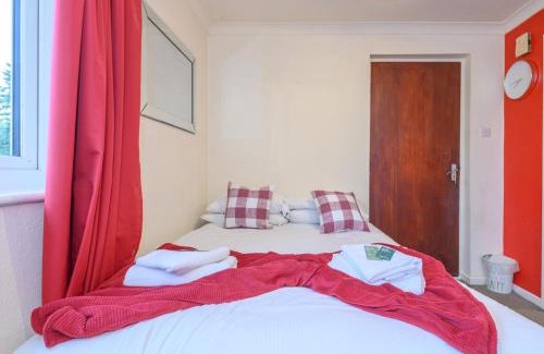 Middleton Apartment | Pass the Keys The Roundhay Nook – 1 Bedroom Stay Free Parking