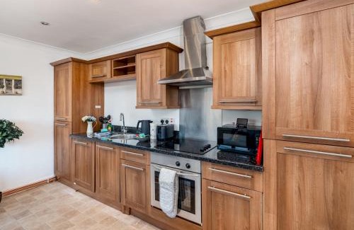 Lacey Green Apartment | Pass the Keys Walters Ash Hideaway Flat