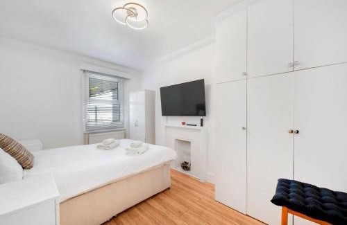 West Hampstead Apartment | Pass the Keys Your perfect base in West Hampstead