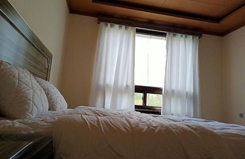 Hunza Hotel | Passu Snow Leopard Resort