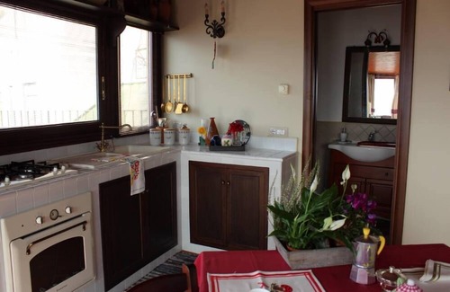 Paterno Apartment | Paterno: Sicily-Attic in front of the Norman castle of Paternò