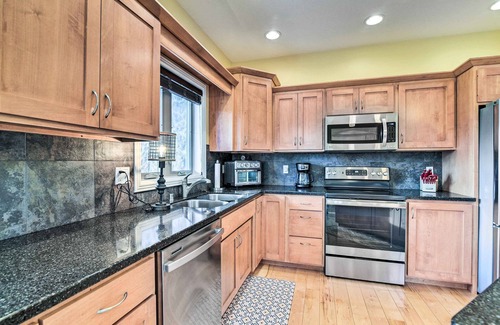 Burkesville House | Patio + King Suite: Home 2 Mi to Dale Hollow Lake!