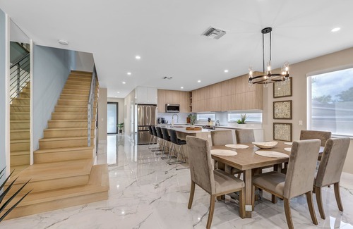 Tarpon River House | Patio Luna Fort Lauderdale Modern, 3 bedroom, 3 bathroom! NEW and Fully Stocked!