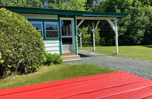 Carroll Hotel | PATIO MOTOR COURT