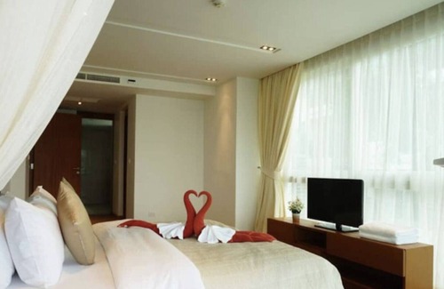 Patong Apartment | Patong Beach Sea view 2 bed Pool Condo