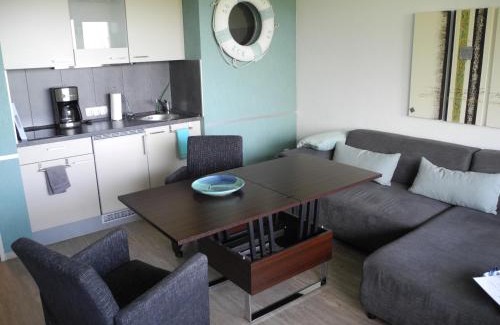 Eckernfoerde Apartment | PatRei mit Meerblick, auch beim Duschen