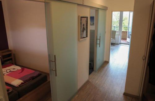 Eckernfoerde Apartment | PatRei mit Meerblick, auch beim Duschen