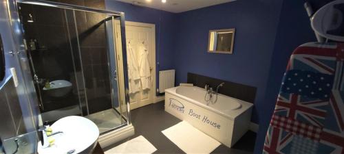 Mumbles House | Patricks Boathouse