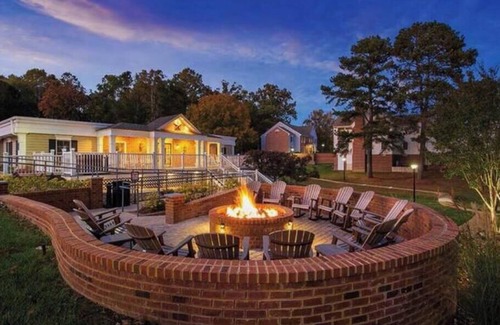 Williamsburg House | Patriot's Place Resort 1 BR w/POOL