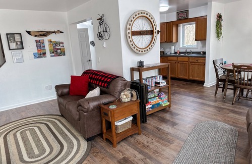 Ashfield House | Paul's Place-Private Mountain House, Pocono Mtn, near Jim Thorpe, Blue Mountain