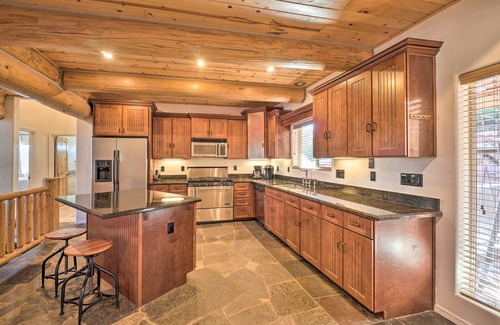 Payson Cottage | Payson Escape w/Mtn Views & Fire Pit!