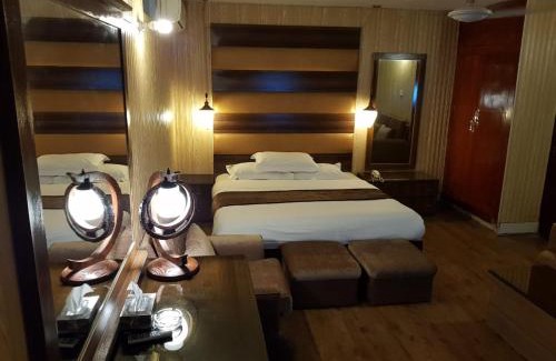 F-8 Sector Bed & Breakfast | Peace Guest House