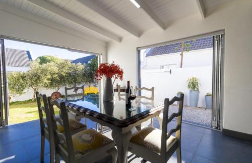 St. Helena Bay Apartment | Peace Haven Cottage St Helena Bay