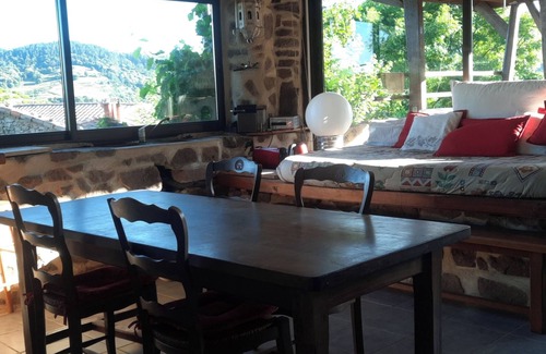 Saint-Pierreville House | Peace, nature, vision