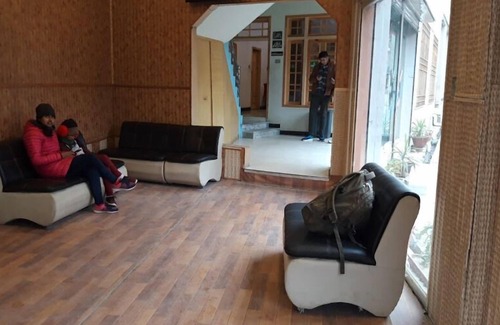 Mingora Hotel | Peace Palace Hotel