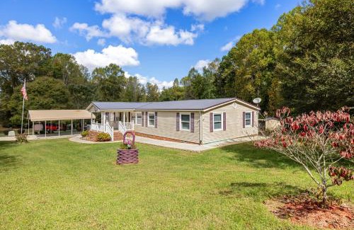 Barium Springs House | Peaceful 3BR Retreat - Near Statesville