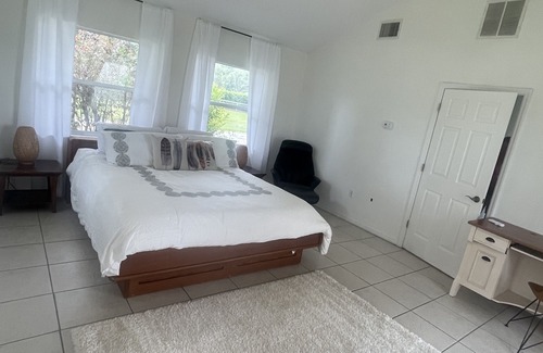 Williston Cottage | Peaceful and private cottage on 20 acre farm 20 minutes from WEC 10 min to HITS