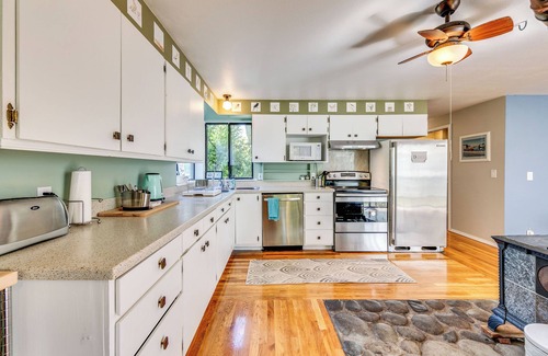 West Hills Other | Peaceful Bayside Farmhouse Retreat on Hood Canal