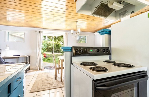 Blaine House | Peaceful Beachfront Getaway with Sweeping Water Views