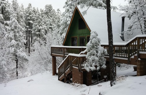 Munds Park Cabin | Peaceful Cabin on Munds Canyon with Open Forest from the Decks